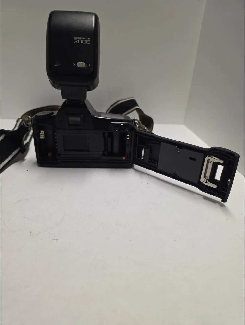 Canon EOS Rebel X SLR 35mm Film Camera Untested